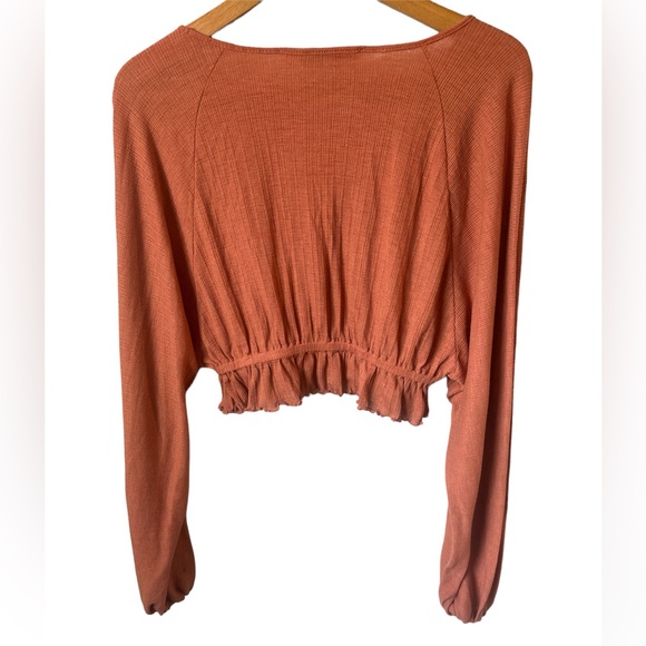 FREE PEOPLE BEACH Long Sleeve Cropped in Rust Orange Peasant Style Size XS - Picture 2 of 9
